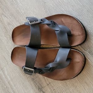 Sonoma sandals